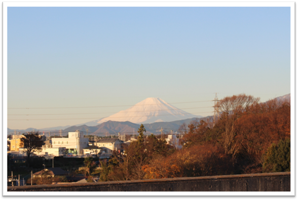 校舎からの景色　富士山